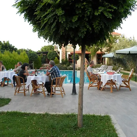 Panion Park Hotel 2*