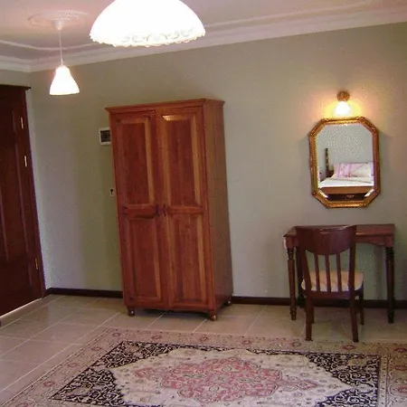 فندق Panion Park 2*