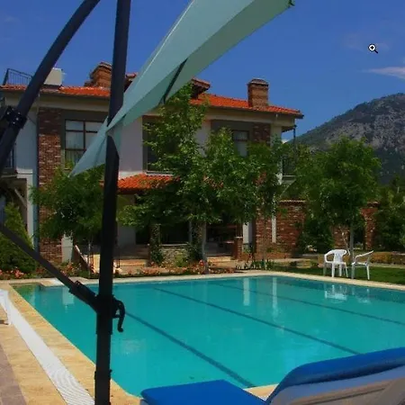 Panion Park 2* كوشاداسيه